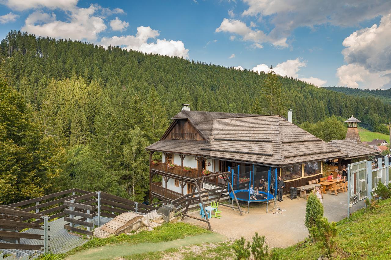 Valasske Chalupy Kycerka Otel Velké Karlovice Dış mekan fotoğraf