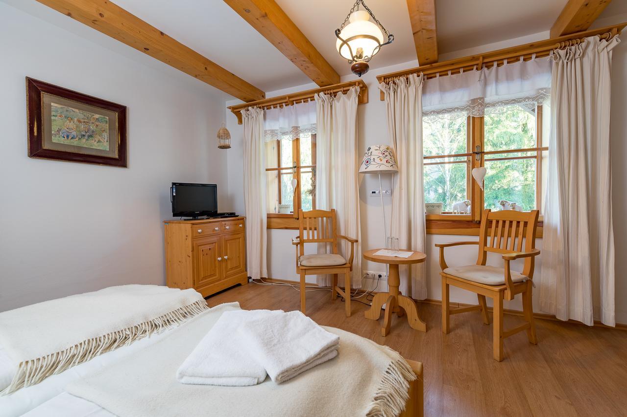 Valasske Chalupy Kycerka Otel Velké Karlovice Dış mekan fotoğraf